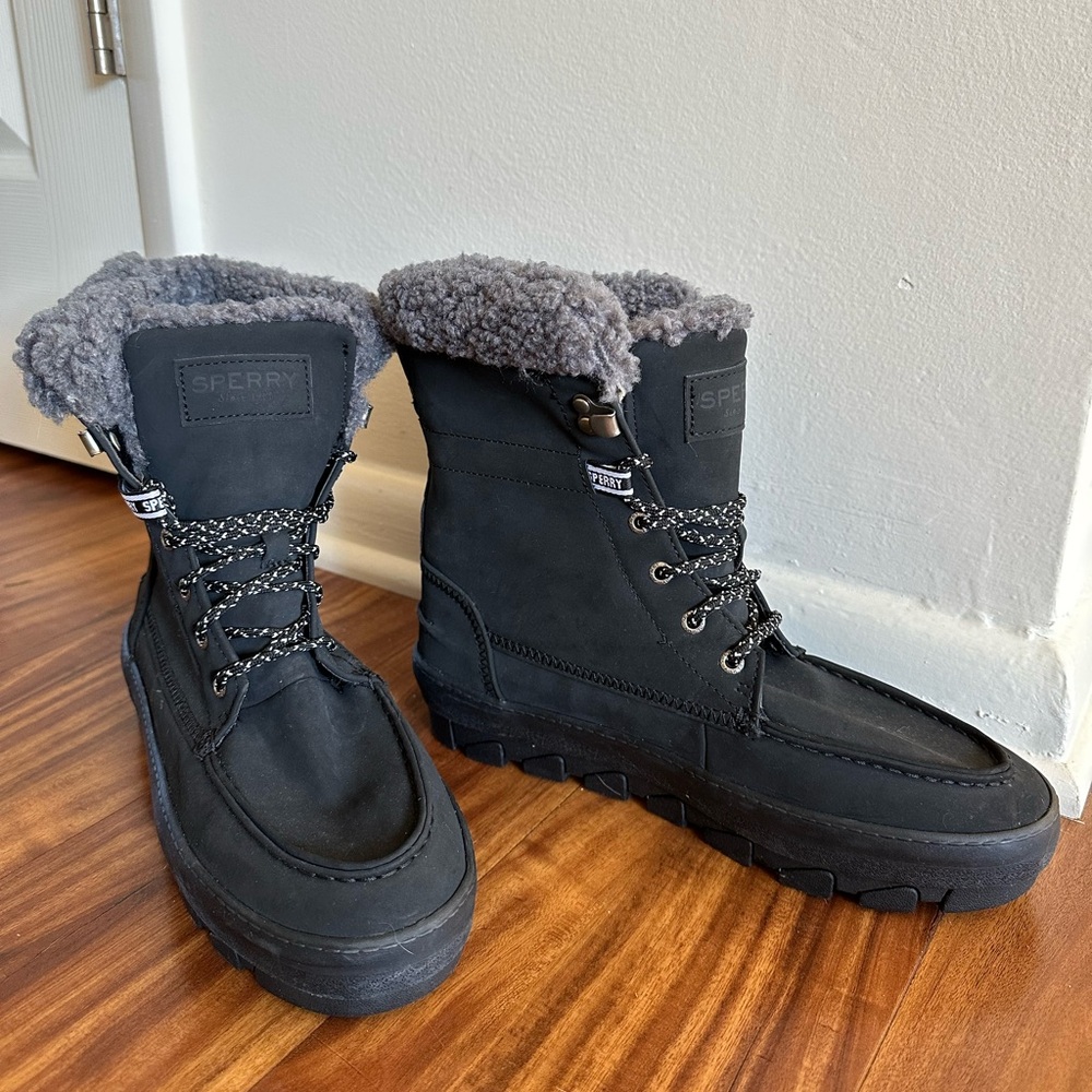 Sperry Juneau Lace-Up Black Boots